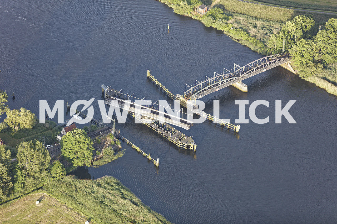 Eisenbahnbrücke über die Hunte Luftbild