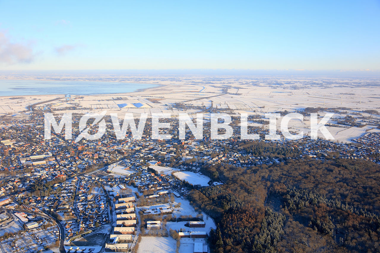 Stadt im Winter Luftbild