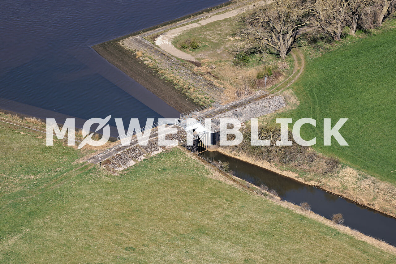 Hinnebecker Fleth in Schwanewede Hinnebecker Fleth Luftbild