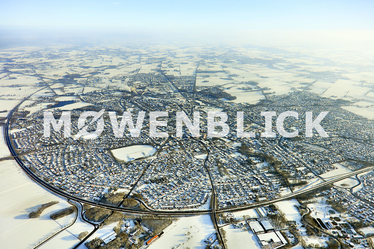 Die Stadt im Schnee Luftbild