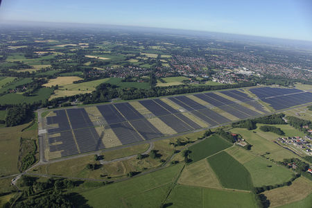 Luftaufnahme Solaranlagen
