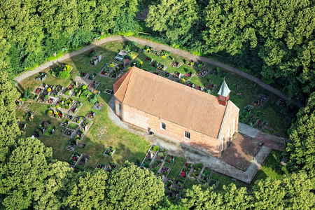 Luftaufnahme St. Dionysus Kirche Holler Friedhof