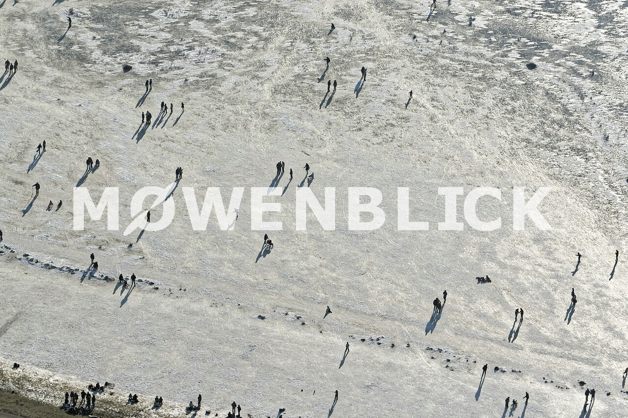 Eisläufer in den Bornhorster Wiesen Luftbild