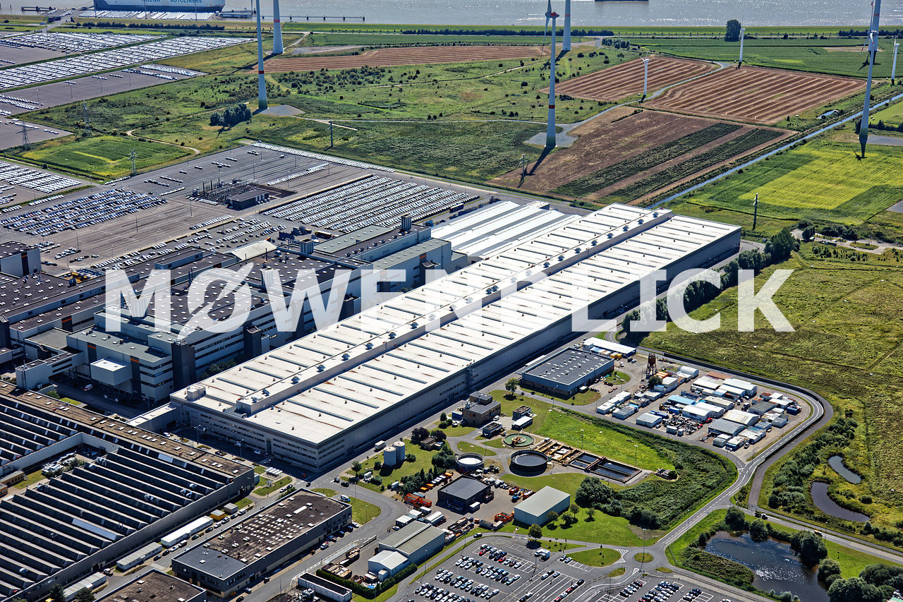 neue Werkshalle VW Luftbild