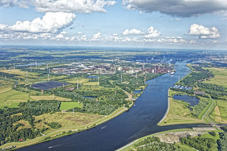 Luftaufnahme Stahlwerk an der Weser