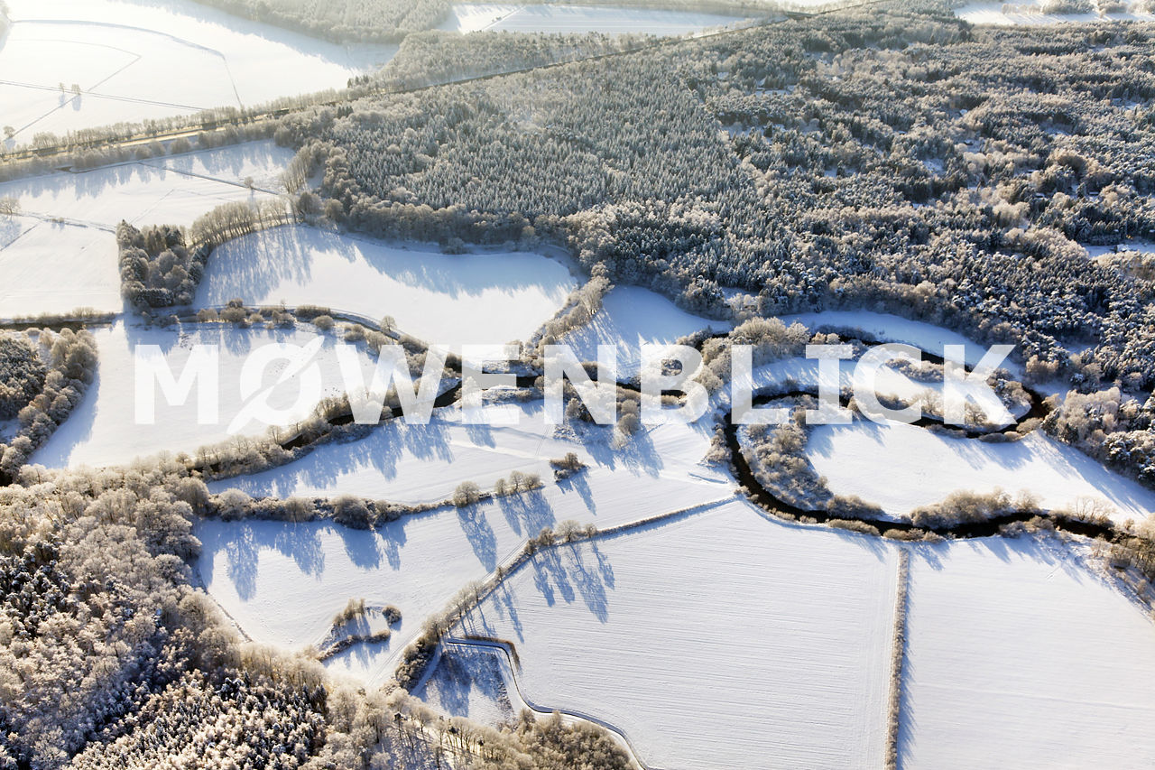 Hunteschleife bei Schnee Luftbild