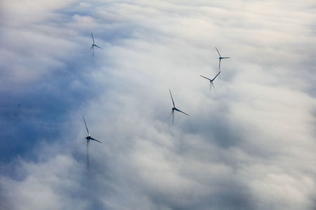 Luftaufnahme Windmühlen Repowering